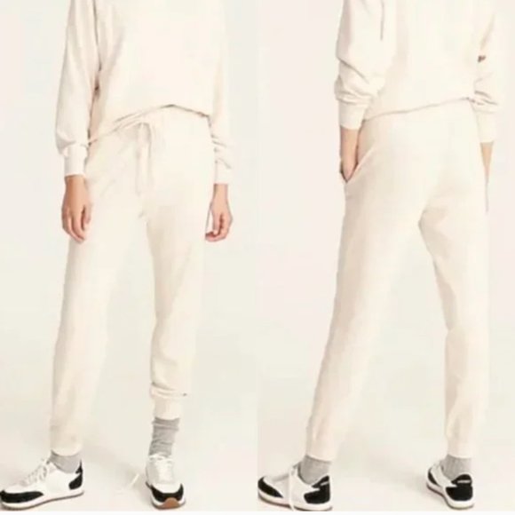 NWT JCREW Magic Rinse jogger pant in dusty Ivory - Picture 1 of 5